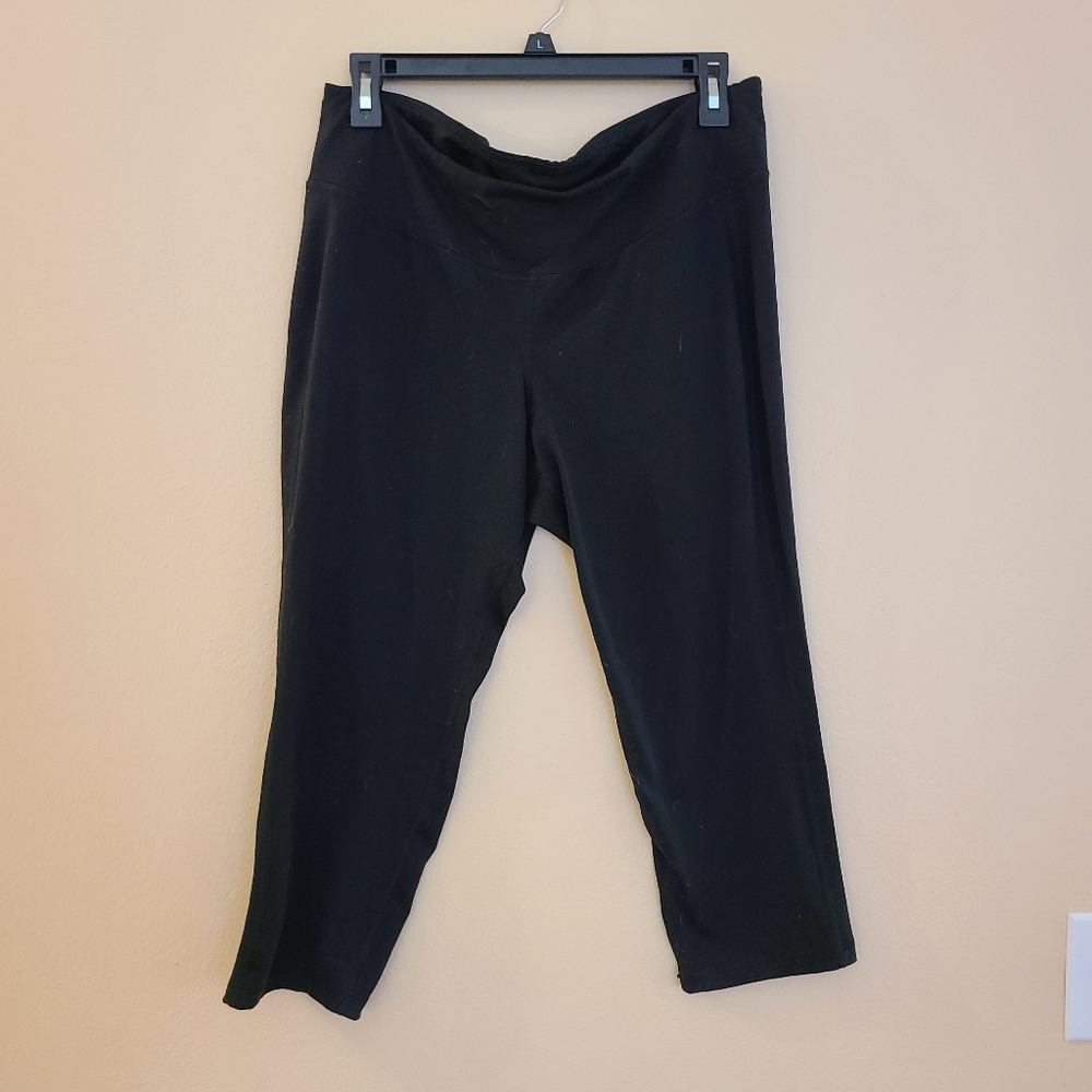 Capri workout pants